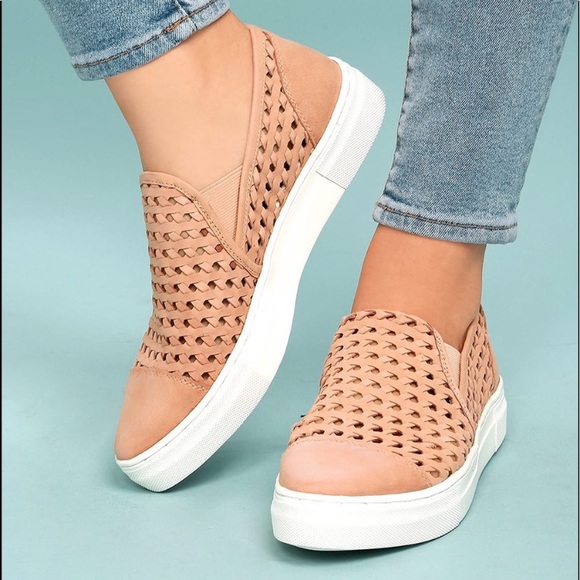 Seychelles Latest Fashion Sneaker - Picture 12 of 13